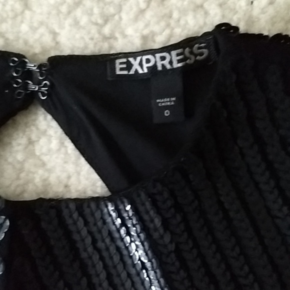 Dress - Picture 8 of 8